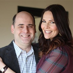 Travis und Amanda Johnson